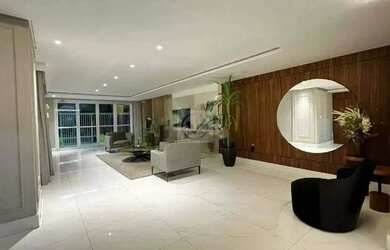 Imagem 3: Onde a Sofisticação encontra o Horizonte Cobertura Duplex na Mansão...