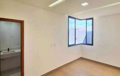 Imagem: A casa em condomínio possui 3 Dormitórios, 2 Banheiros, 1