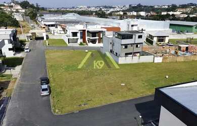 Imagem: O terreno possui 450m² de Área e está localizado em Campo