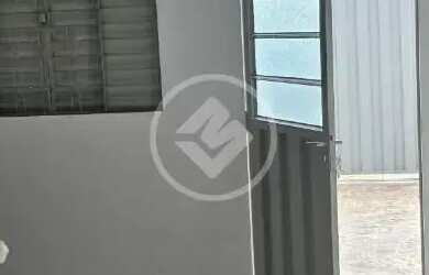 Imagem: A casa possui 2 Dormitórios, 1 Banheiro, 5 Vagas na garagem