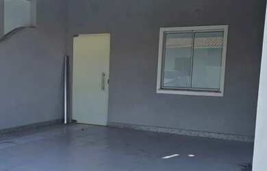 Imagem: A casa em condomínio possui 2 Dormitórios, 2 Banheiros, 110m²