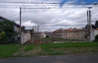 Imagem: O terreno possui 600m² de Área e está localizado em Fanny