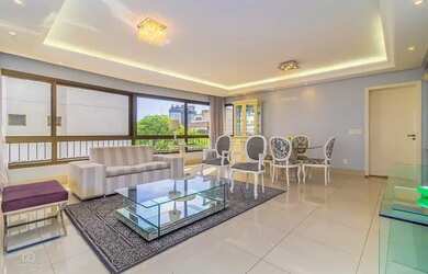 Imagem: O apartamento possui 3 Dormitórios, 3 Banheiros, 2 Vagas na