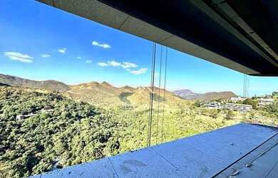 Imagem: O apartamento possui 4 Dormitórios, 4 Banheiros, 4 Vagas na