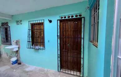 Imagem: A casa possui 1 Dormitório, 1 Banheiro, 32m² de Área e está