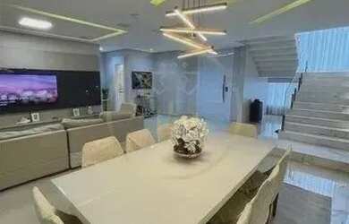 Imagem: A casa em condomínio possui 4 Dormitórios, 5 Banheiros, 4