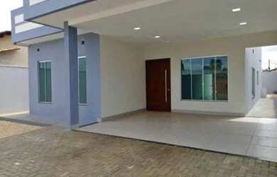 Imagem: A casa possui 2 Dormitórios, 2 Banheiros e está localizado