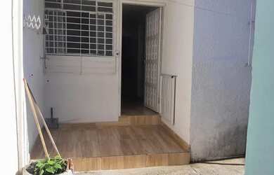 Imagem: A casa para alugar possui 2 Dormitórios, 2 Banheiros e 55m²