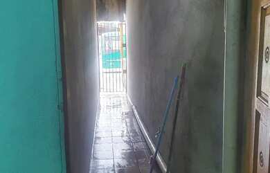 Imagem: A casa possui 2 Dormitórios e 1 Banheiro e está localizado