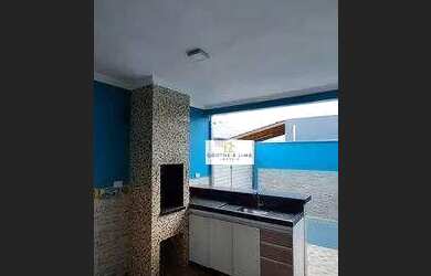 Imagem: A casa possui 5 Dormitórios, 3 Banheiros, 5 Vagas na garagem