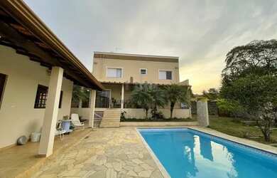 Imagem 2: Venda Casa com 378,00 m², 3 dormitório s , 3 vaga s . Chácaras São...