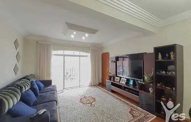 Imagem: O apartamento possui 4 Dormitórios, 4 Banheiros, 2 Vagas na