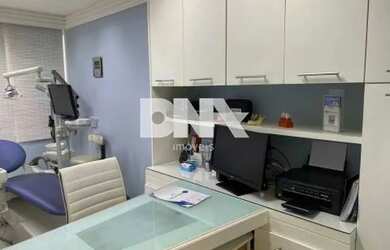 Imagem: O depósito possui 1 Vaga na garagem, 25m² de Área e está