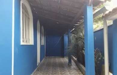 Imagem: A casa possui 2 Dormitórios, 1 Banheiro, 1 Vaga na garagem