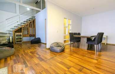 Imagem: A casa possui 3 Dormitórios, 2 Banheiros, 150m² de Área e