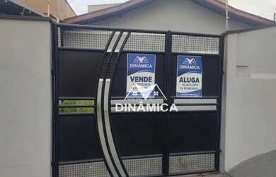 Imagem: A casa possui 2 Dormitórios, 1 Banheiro, 3 Vagas na garagem