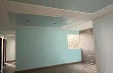 Imagem: A casa possui 2 Dormitórios, 1 Banheiro, 1 Vaga na garagem