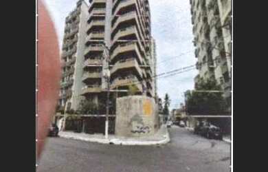 Imagem: A casa possui 1 Dormitório, 1 Banheiro, 1 Vaga na garagem