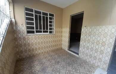 Imagem: A casa possui 2 Dormitórios, 1 Banheiro, 70m² de Área e