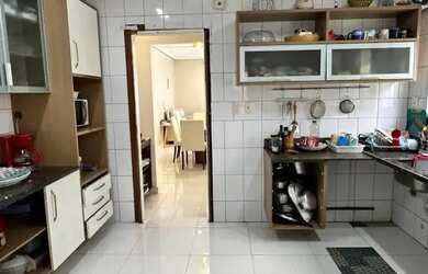 Imagem 6: Casa no Condomínio Villagio di Giulia no Conjunto Débora. 1 suíte e...