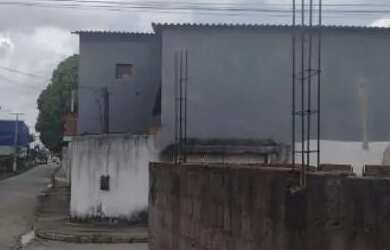 Imagem 5: Casa pra vender no aeroporto.o terreno ao lado tbem faz parte dela