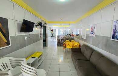 Imagem: A casa possui 4 Dormitórios, 4 Banheiros, 3 Vagas na garagem