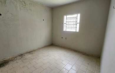 Imagem: A casa possui 3 Dormitórios, 2 Banheiros, 108m² de Área e