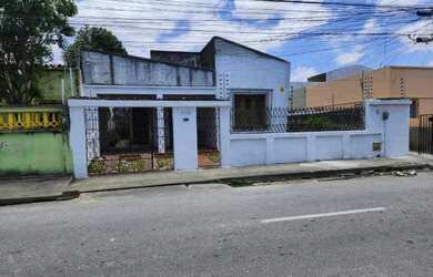 Imagem: A casa está localizado em Montese, Fortaleza à venda por R$590.000