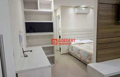 Imagem: O studio possui 1 Dormitório, 1 Banheiro, 1 Vaga na garagem