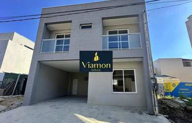 Imagem: A casa em condomínio possui 3 Dormitórios, 3 Banheiros, 2