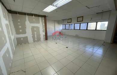 Imagem 5: Sala Comercial para Locação em Salvador, Caminho das Árvores, 3 banheiros, 2 vagas