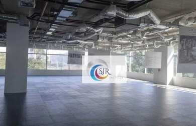 Imagem: O depósito possui 5 Vagas na garagem, 802m² de Área e está