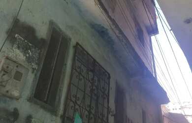 Imagem: A casa à venda possui 3 Dormitórios e 1 Banheiro e está localizado