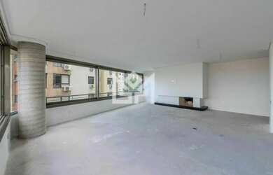 Imagem: O apartamento possui 3 Dormitórios, 5 Banheiros, 3 Vagas na