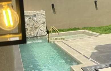 Imagem: A casa em condomínio possui 4 Dormitórios, 5 Banheiros, 4