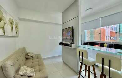 Imagem: O apartamento possui 1 Dormitório, 1 Banheiro, 2 Vagas na garagem