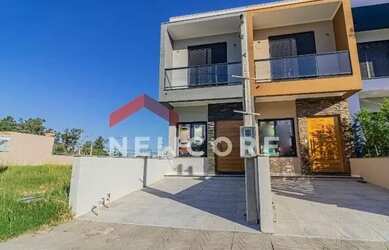 Imagem: A casa possui 2 Dormitórios, 2 Banheiros, 1 Vaga na garagem