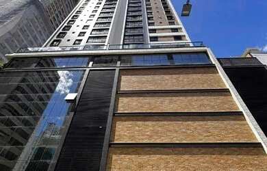 Imagem: O apartamento possui 4 Dormitórios, 4 Banheiros, 3 Vagas na