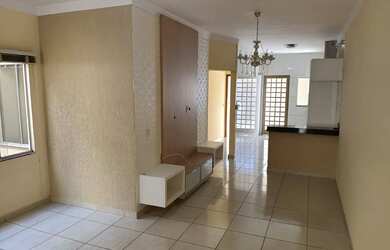 Imagem: A casa à venda possui 3 Dormitórios, 3 Banheiros, 3 Vagas