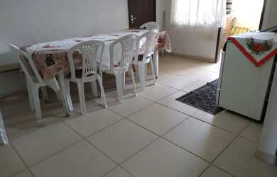 Imagem: A casa possui 2 Dormitórios, 1 Banheiro, 60m² de Área, Imóvel