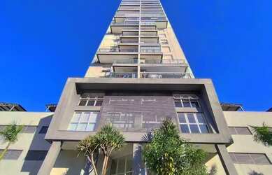 Imagem: O apartamento possui 3 Dormitórios, 1 Banheiro, 2 Vagas na