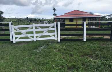 Imagem: A fazenda possui 180m² de Área e Imóvel novo e está localizado