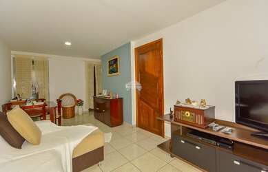 Imagem: A casa possui 2 Dormitórios, 1 Banheiro, 1 Vaga na garagem