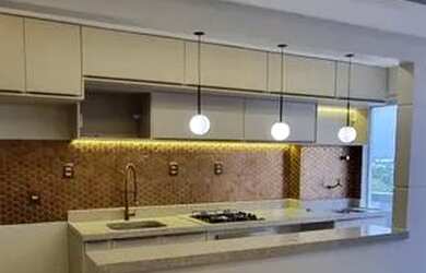 Imagem: O apartamento possui 2 Dormitórios, 2 Banheiros, 1 Vaga na