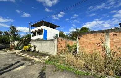 Imagem: O terreno possui 120m² de Área e está localizado em Santa