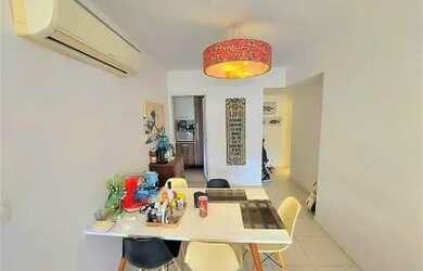 Imagem: O apartamento possui 3 Dormitórios, 2 Banheiros, 2 Vagas na