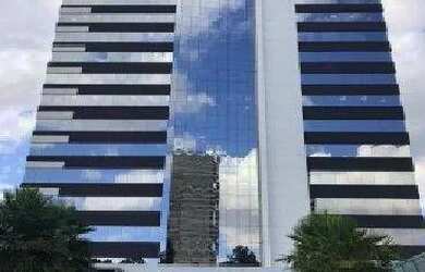 Imagem: O depósito possui 5 Vagas na garagem e 1500m² de Área e está