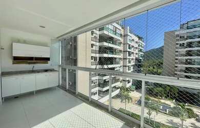 Imagem: O apartamento possui 3 Dormitórios, 3 Banheiros, 1 Vaga na