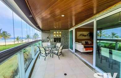 Imagem: O apartamento possui 3 Dormitórios, 1 Banheiro, 3 Vagas na