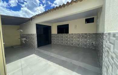 Imagem: A casa possui 2 Dormitórios, 1 Banheiro, 1 Vaga na garagem